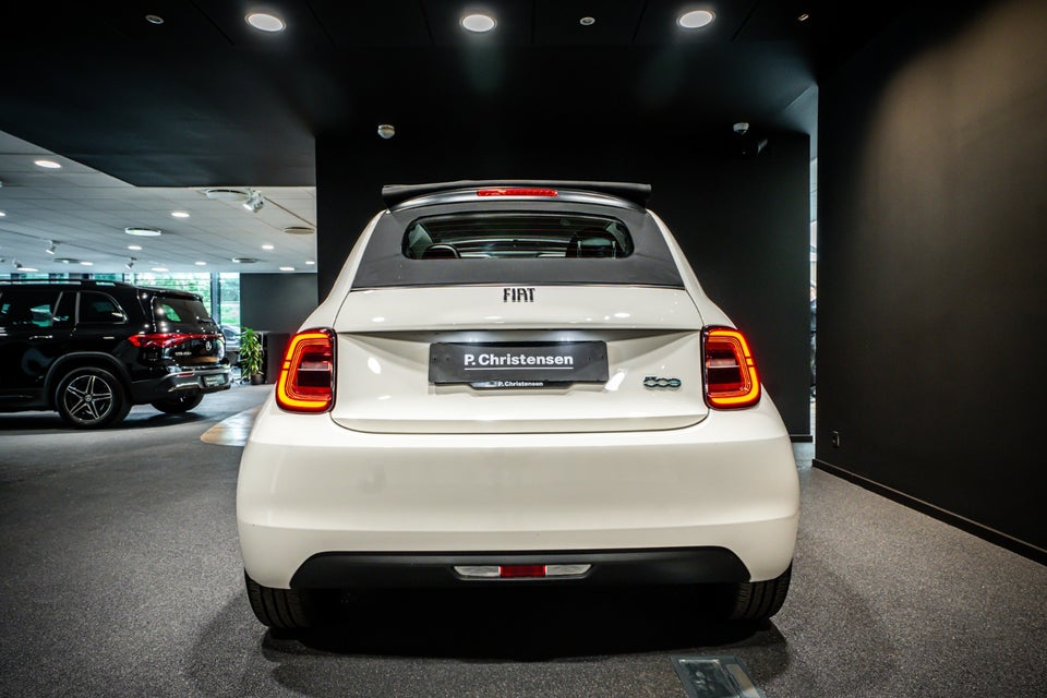 Fiat 500e 42 Icon Cabrio 2d