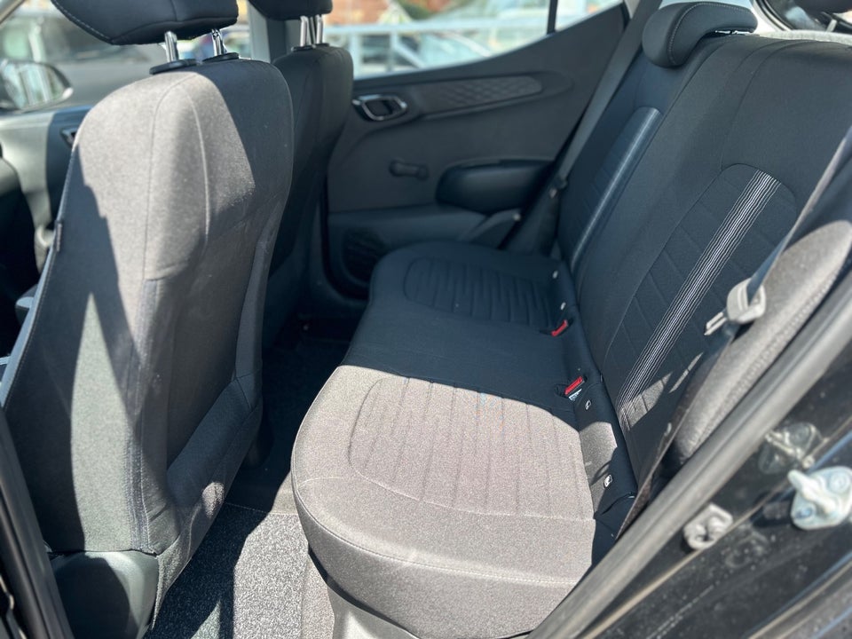 Hyundai i10 1,0 MPi Essential 5d