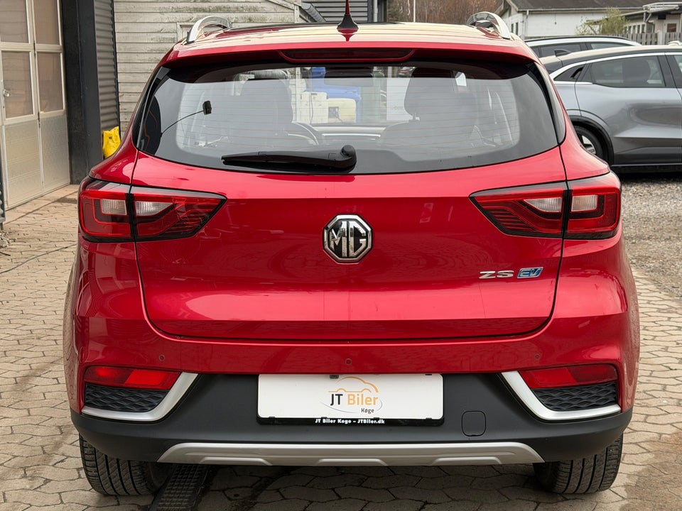 MG ZS EV Luxury 5d