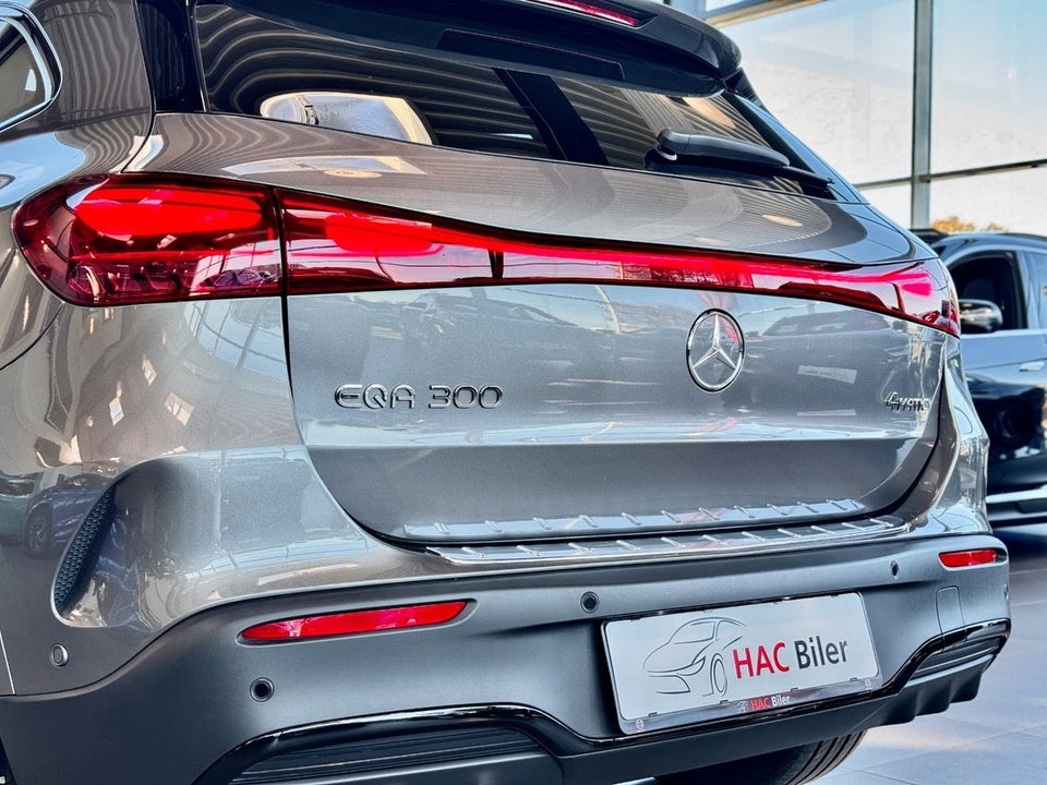 Mercedes EQA300 AMG Line 4Matic 5d