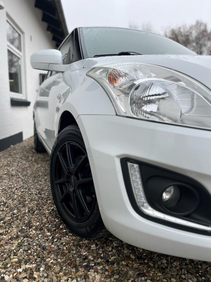 Suzuki Swift 1,2 Dualjet Exclusive 5d