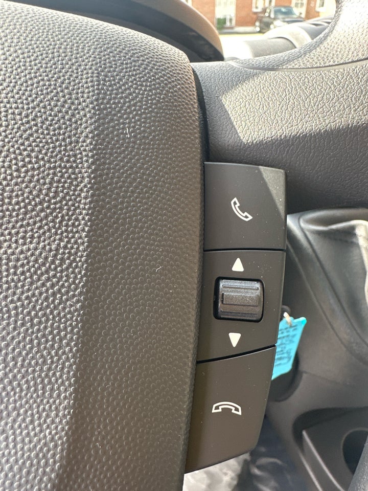 Peugeot Boxer 335 2,2 BlueHDi 140 L3H2 Premium