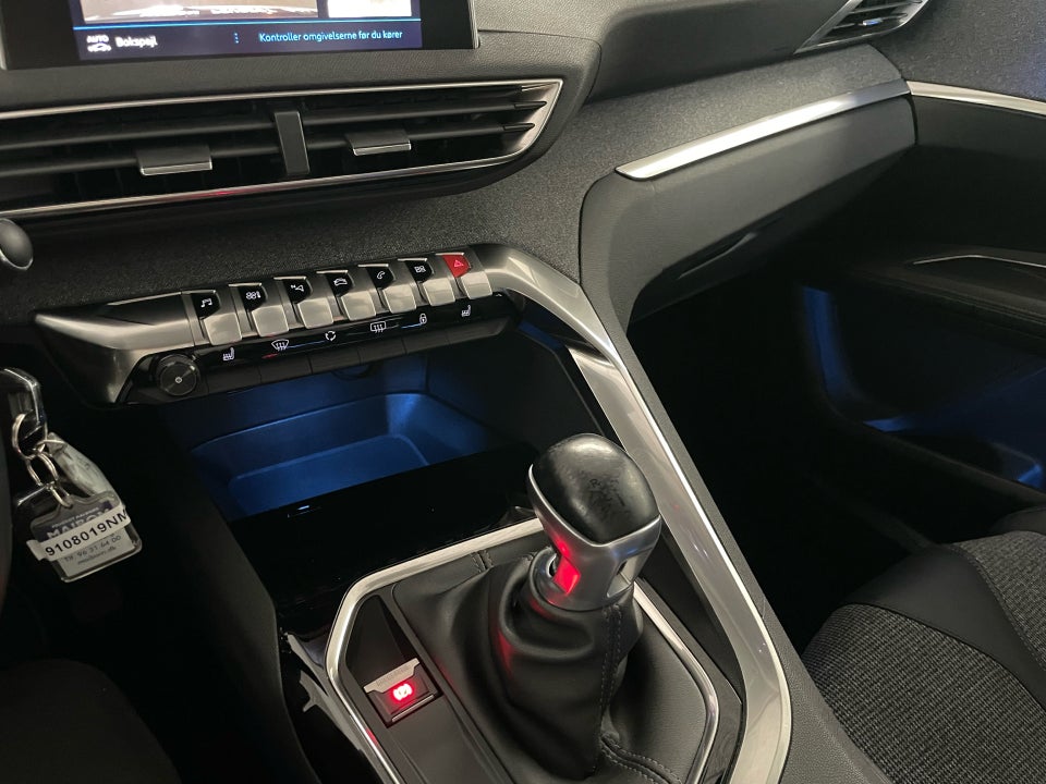 Peugeot 3008 1,2 e-THP 130 Allure 5d