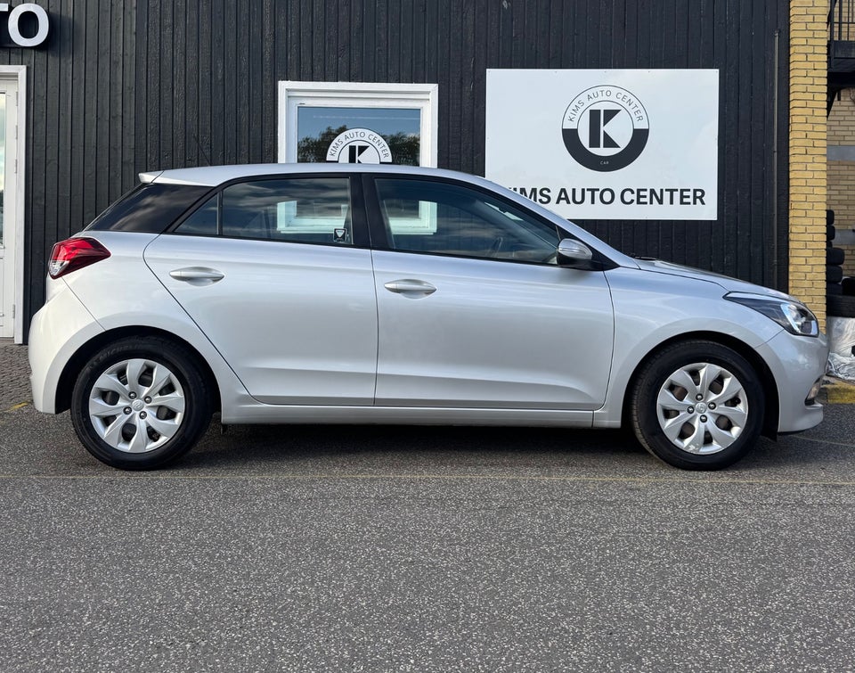 Hyundai i20 1,25 Vision+ 5d