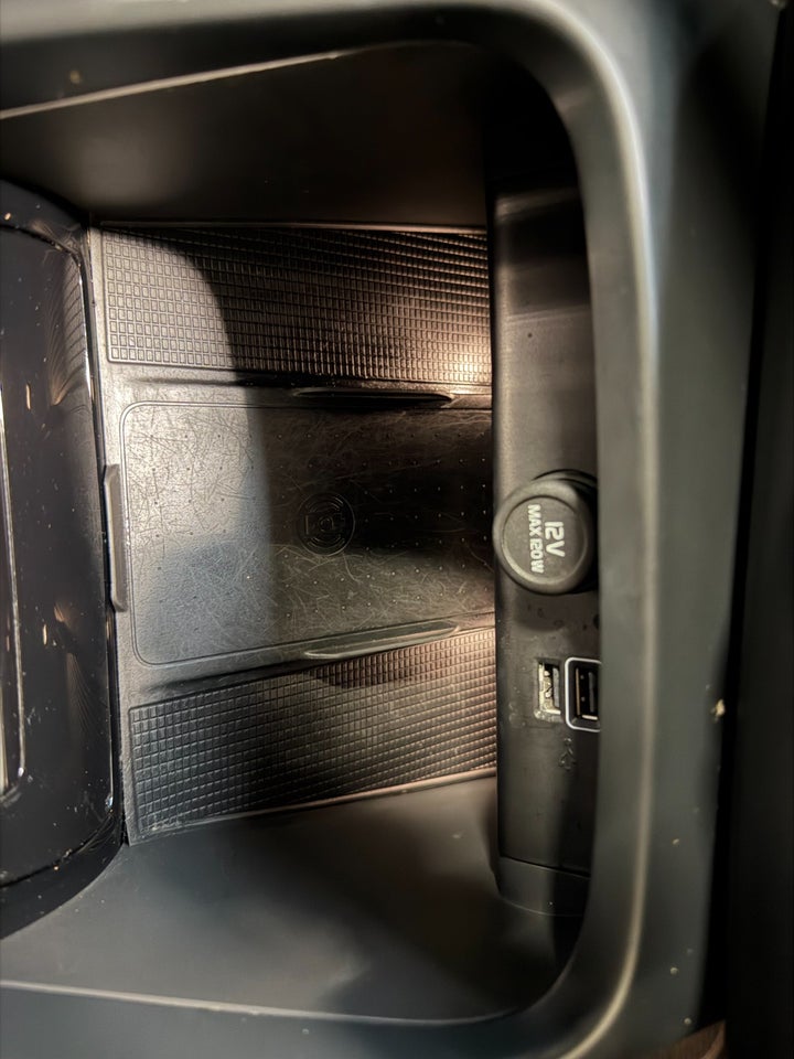 Volvo XC40 1,5 T5 ReCharge R-Design aut. 5d