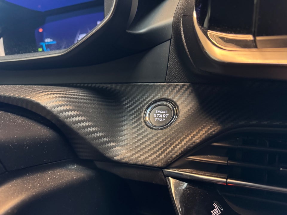 Peugeot 208 1,5 BlueHDi 100 Allure Sky 5d