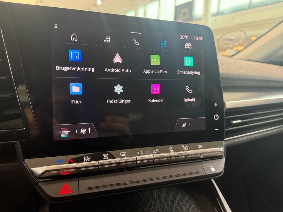 Renault Megane E-Tech 40 Equilibre 5d