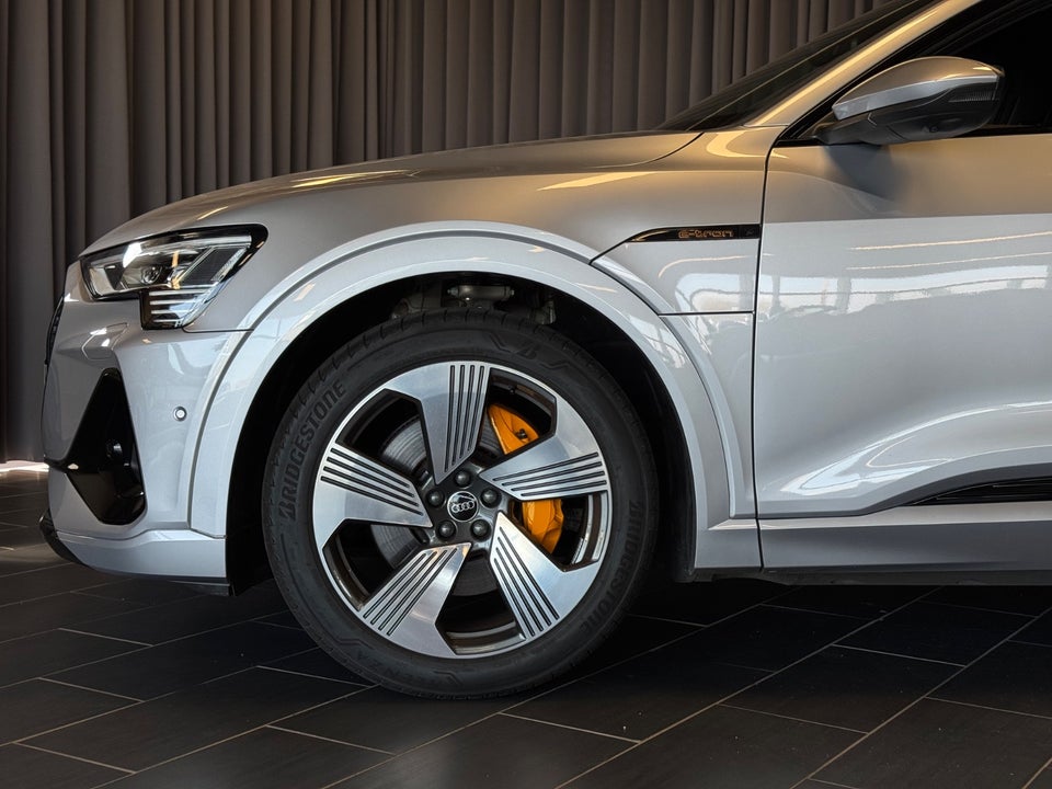 Audi e-tron 55 S-line Sportback quattro 5d