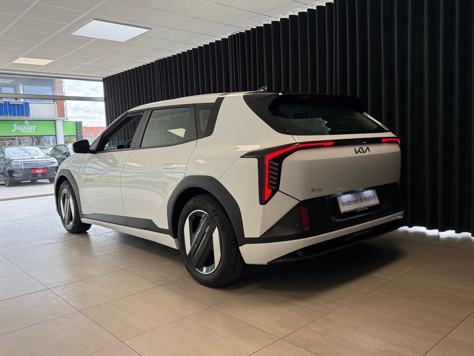 Kia EV4 58 Standard Range Access 5d