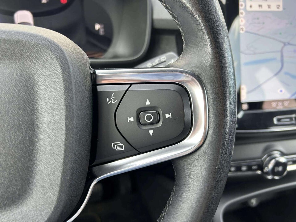 Volvo XC40 ReCharge Core 5d