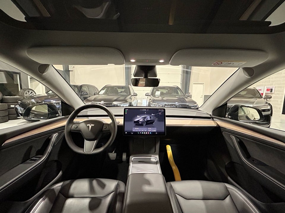 Tesla Model Y Long Range AWD 5d
