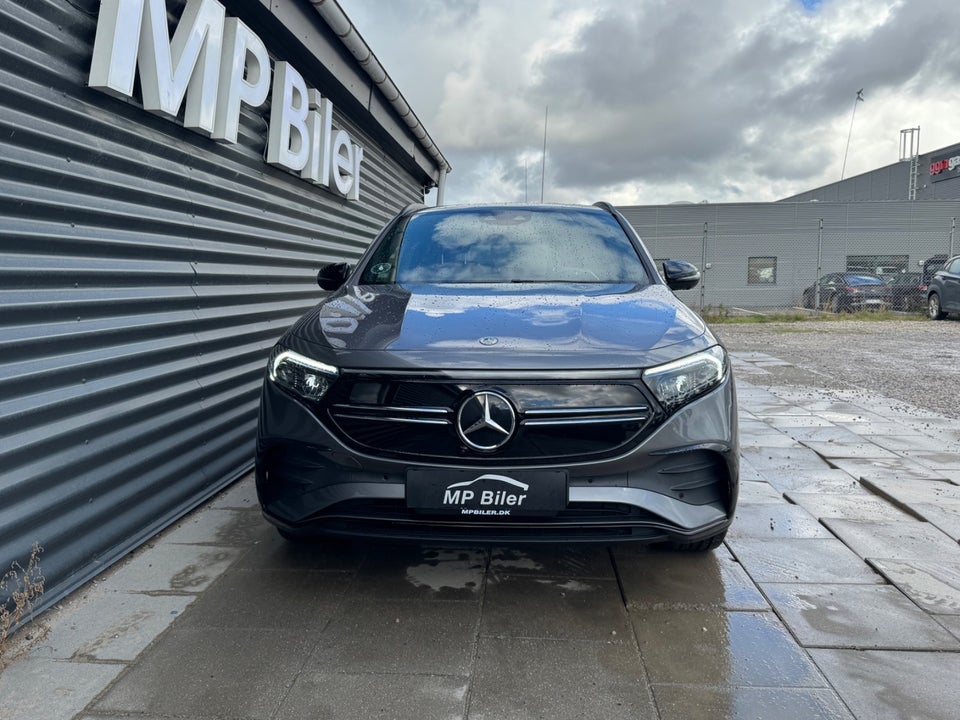 Mercedes EQA300 AMG Line 4Matic 5d