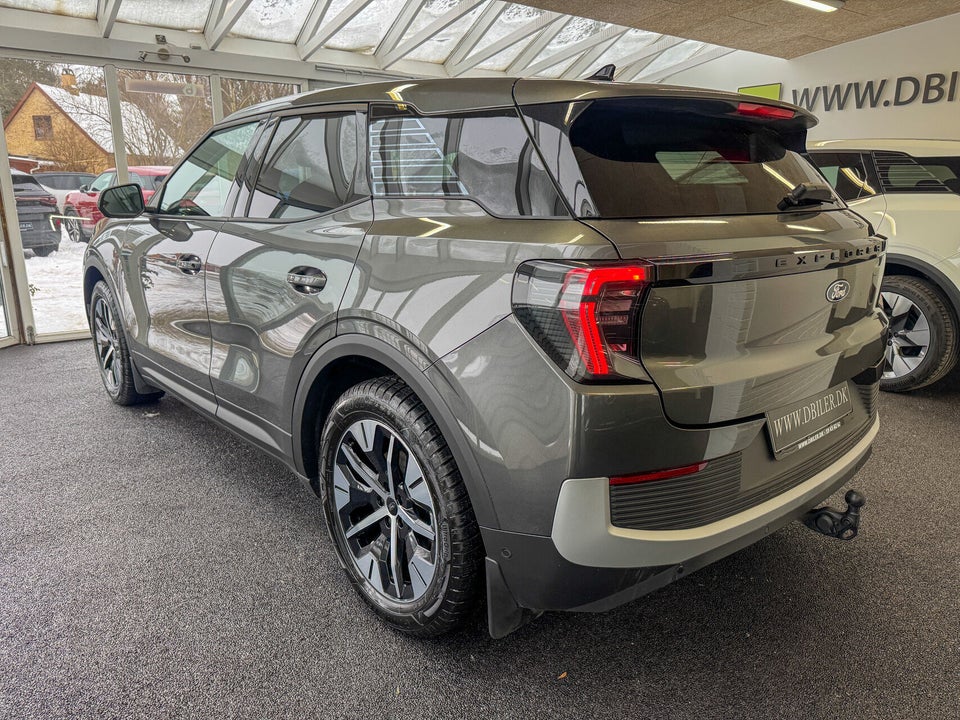 Ford Explorer 77 Select Extended Range 5d