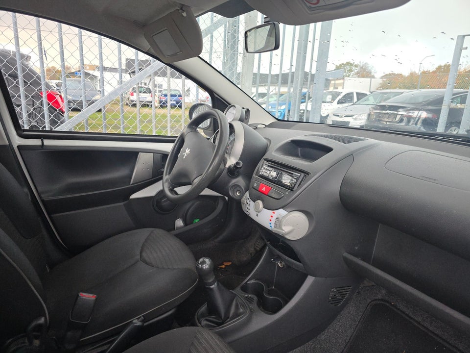 Peugeot 107 1,0 Active 5d