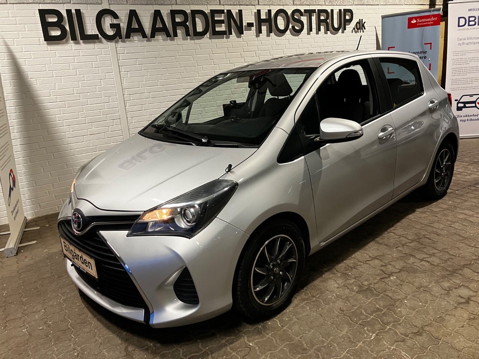 Toyota Yaris 1,0 VVT-i T2 5d