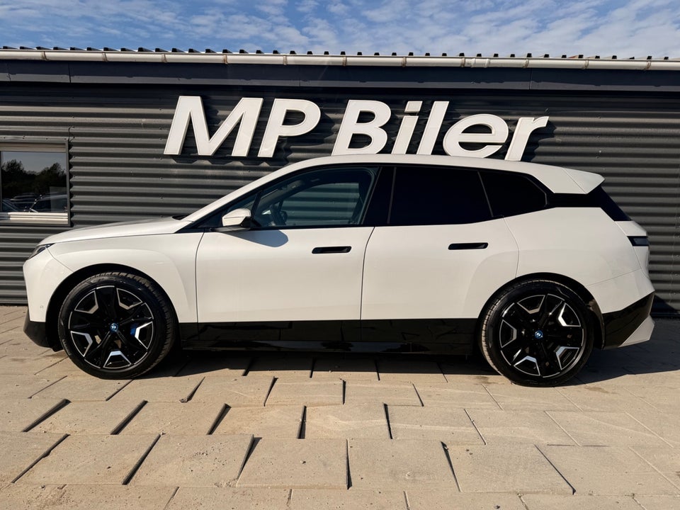 BMW iX xDrive40 5d