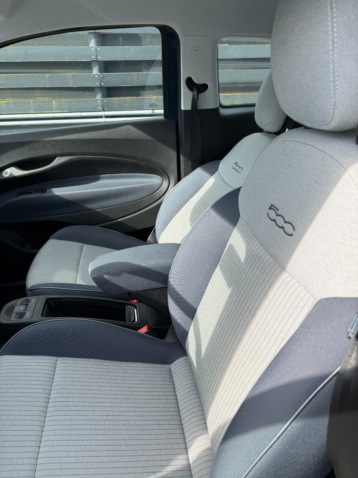 Fiat 500e 42 Icon 3d