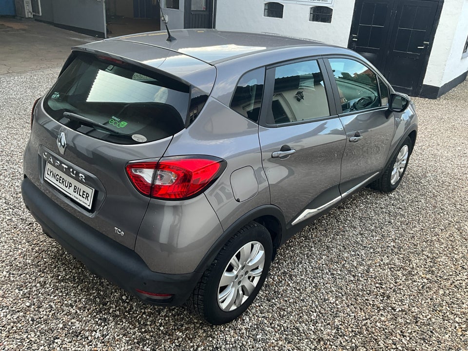 Renault Captur 0,9 TCe 90 Expression 5d