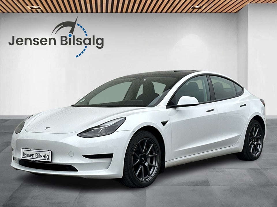 Tesla Model 3 RWD 4d