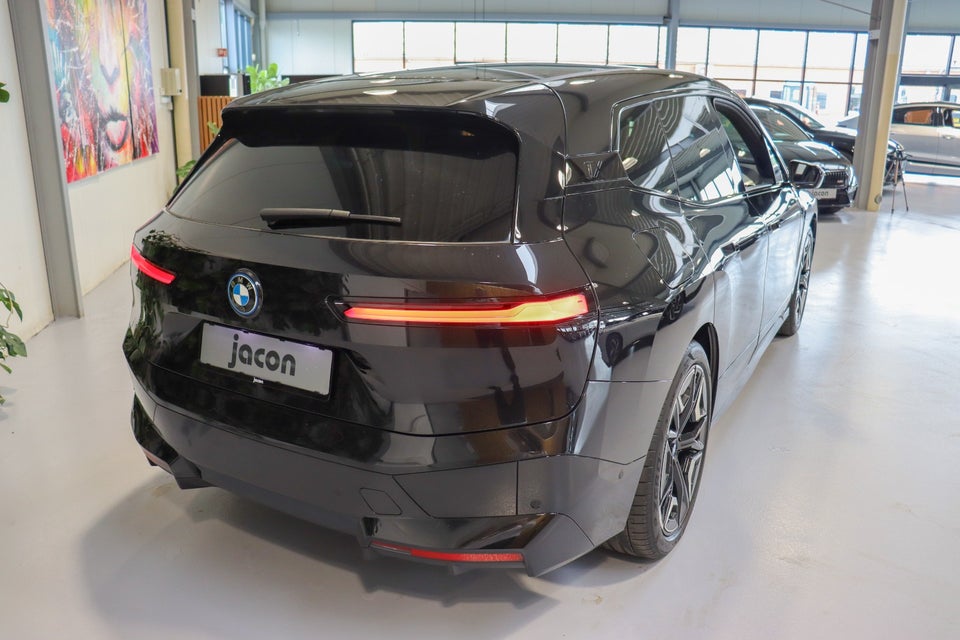 BMW iX xDrive40 M-Sport 5d