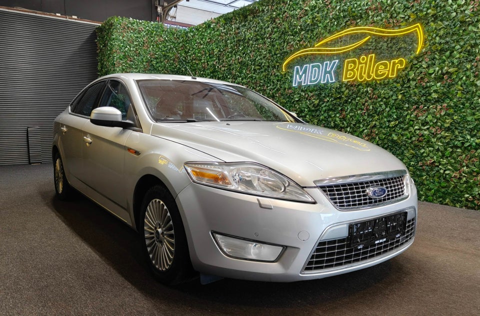 Ford Mondeo 2,3 Ghia aut. 5d