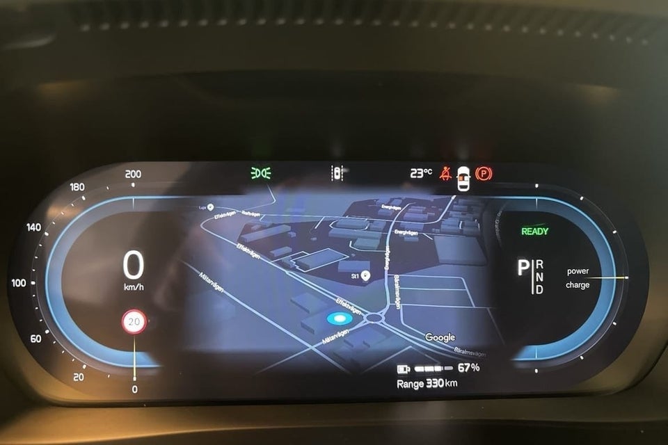Volvo EX40 Extended Range Plus 5d