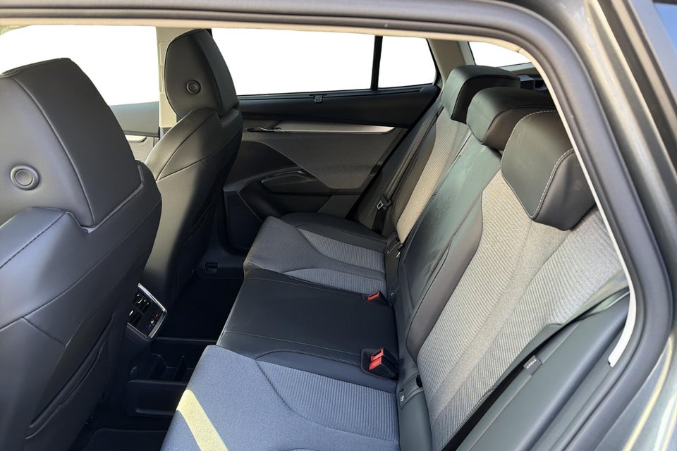 Skoda Enyaq 85 iV Premium 5d