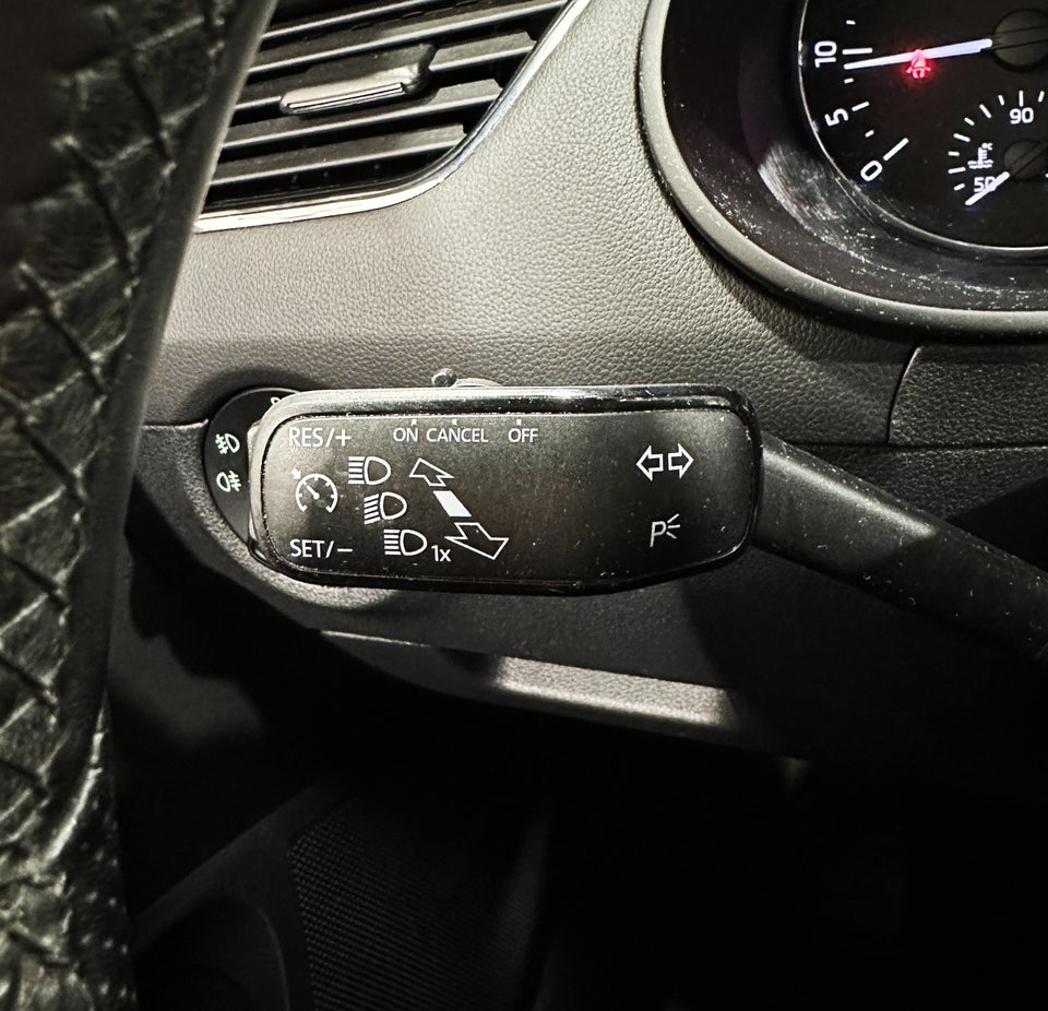 Skoda Octavia 1,6 TDi 105 Elegance 5d