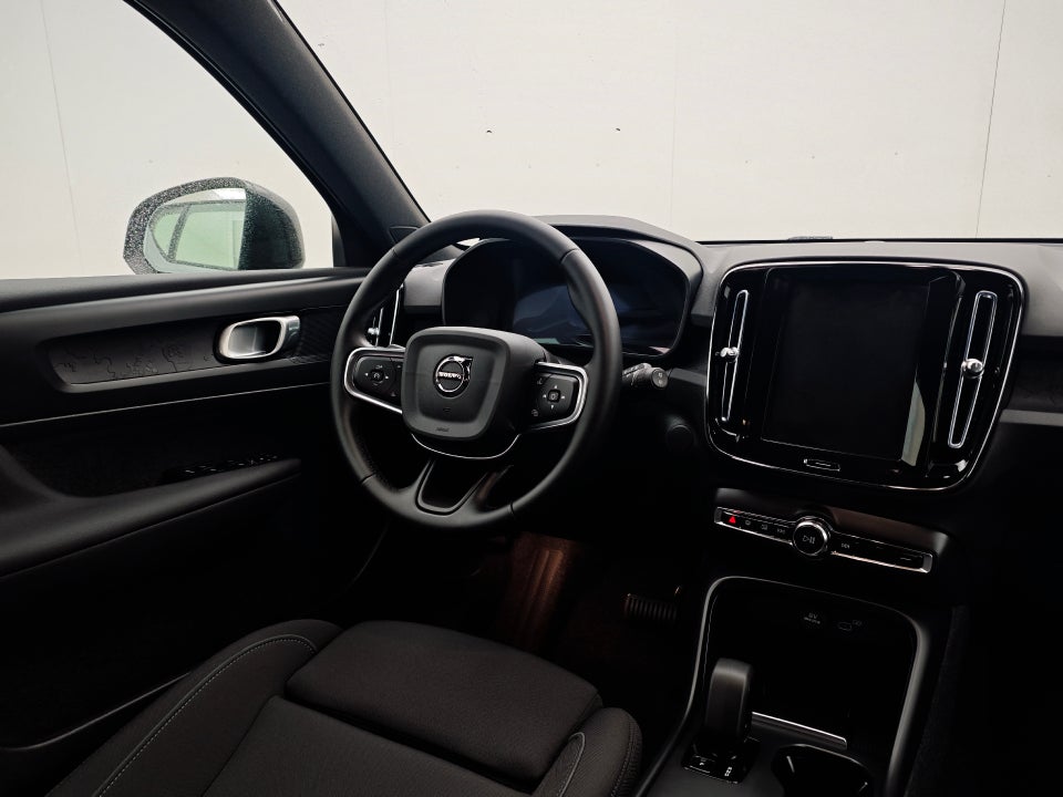 Volvo EX40 Extended Range Core 5d