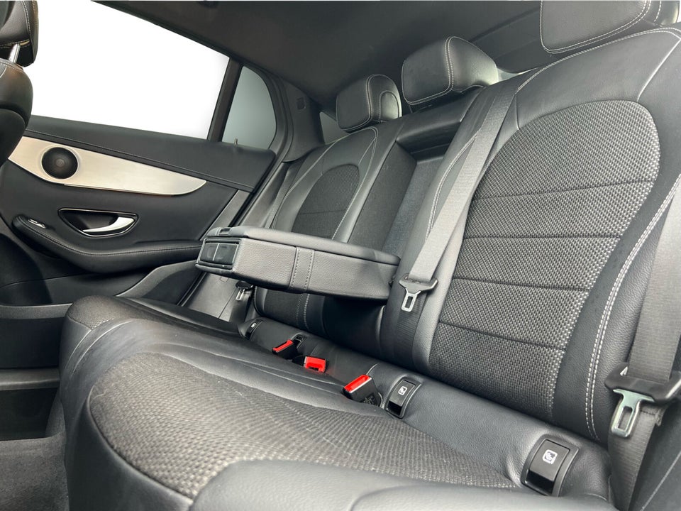 Mercedes GLC300 de 2,0 Coupé aut. 4Matic 5d