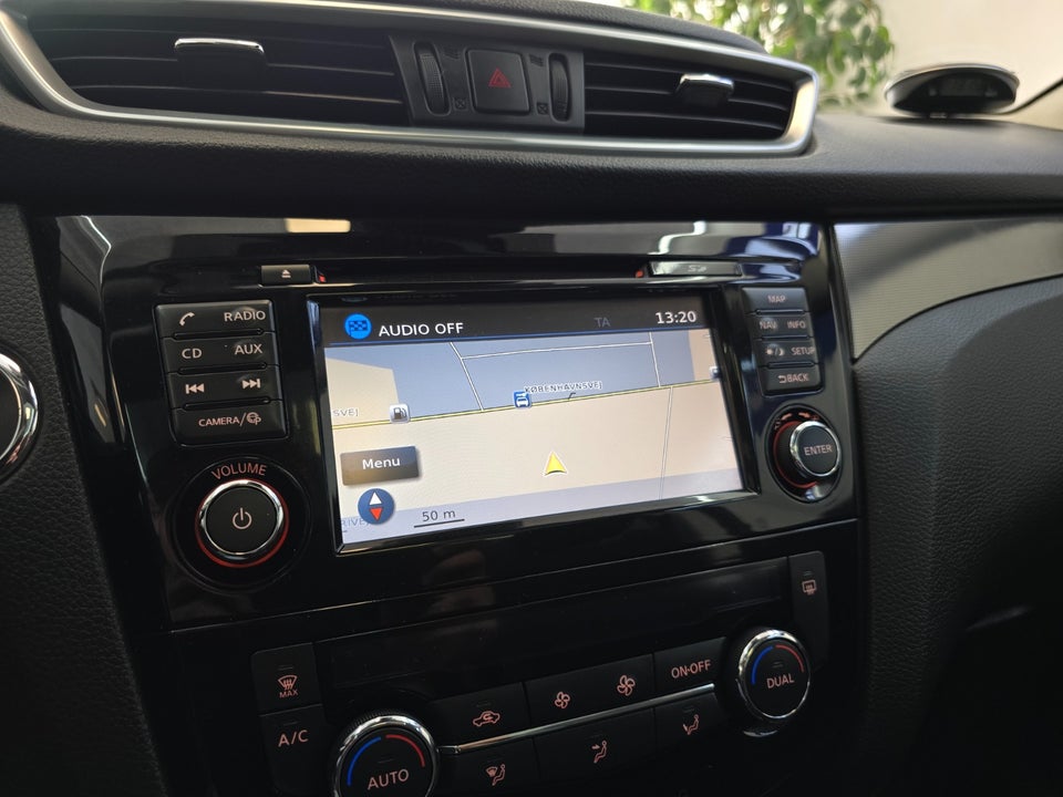 Nissan Qashqai 1,2 Dig-T 115 N-Connecta Vision 5d