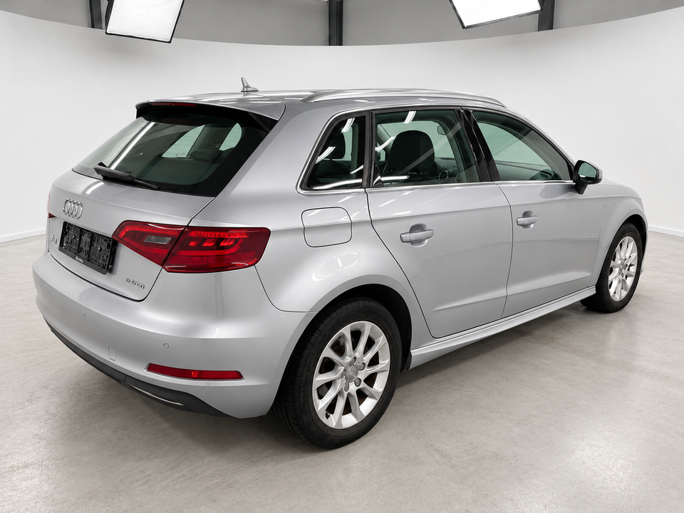 Audi A3 1,4 e-tron Sport Sportback S-tr. 5d