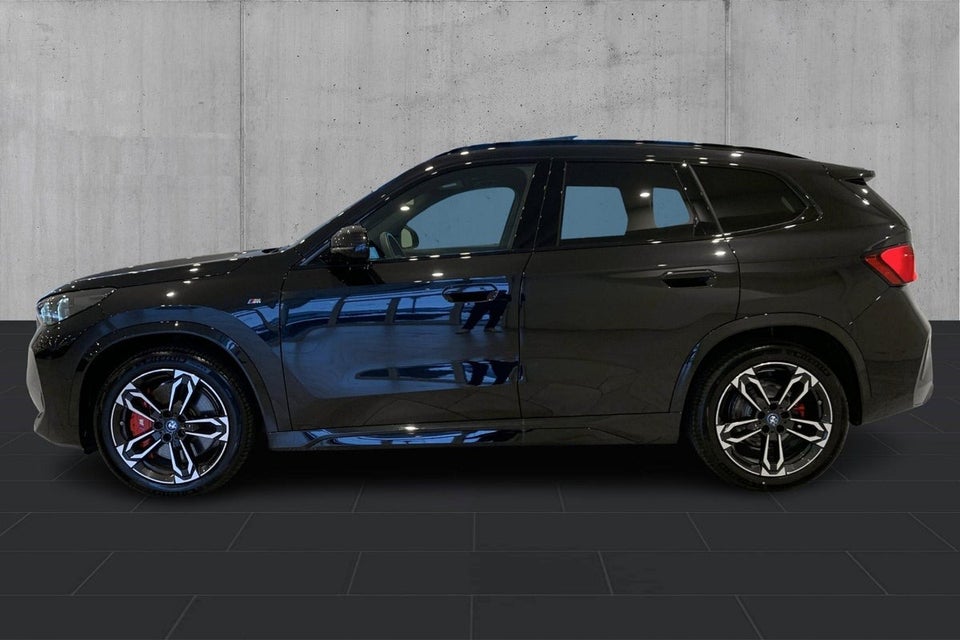 BMW iX1 eDrive20 M-Sport Pro 5d