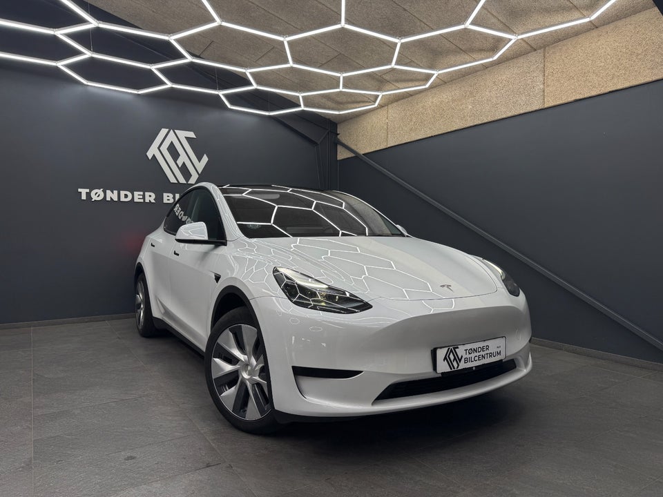 Tesla Model Y RWD 5d