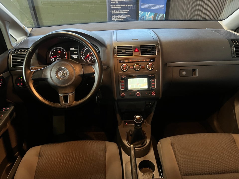 VW Touran 1,2 TSi 105 Startline BMT 5d