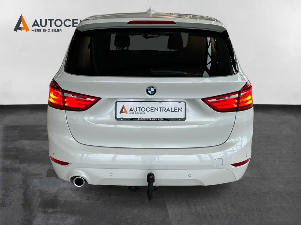 BMW 216i 1,5 Gran Tourer Connected 7prs 5d