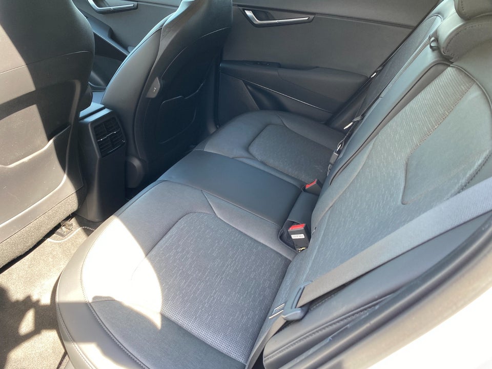 Kia Niro 64 EV Upgrade 5d