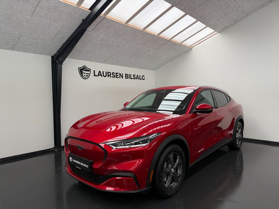 Ford Mustang Mach-E 68 Standard Range 5d