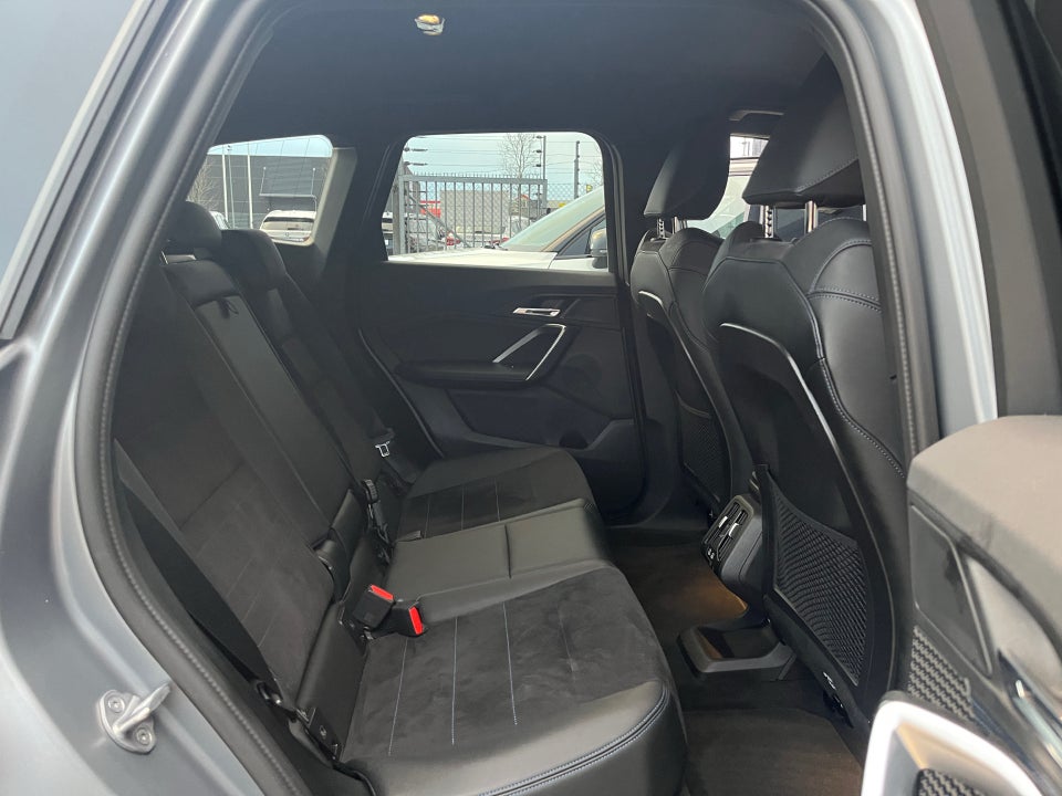 BMW iX1 eDrive20 M-Sport 5d