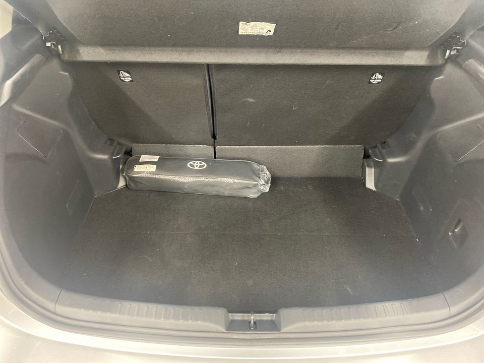 Toyota Yaris 1,5 Hybrid Essential Comfort e-CVT 5d