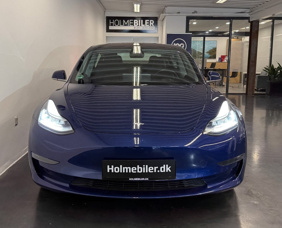 Tesla Model 3 Long Range RWD 4d