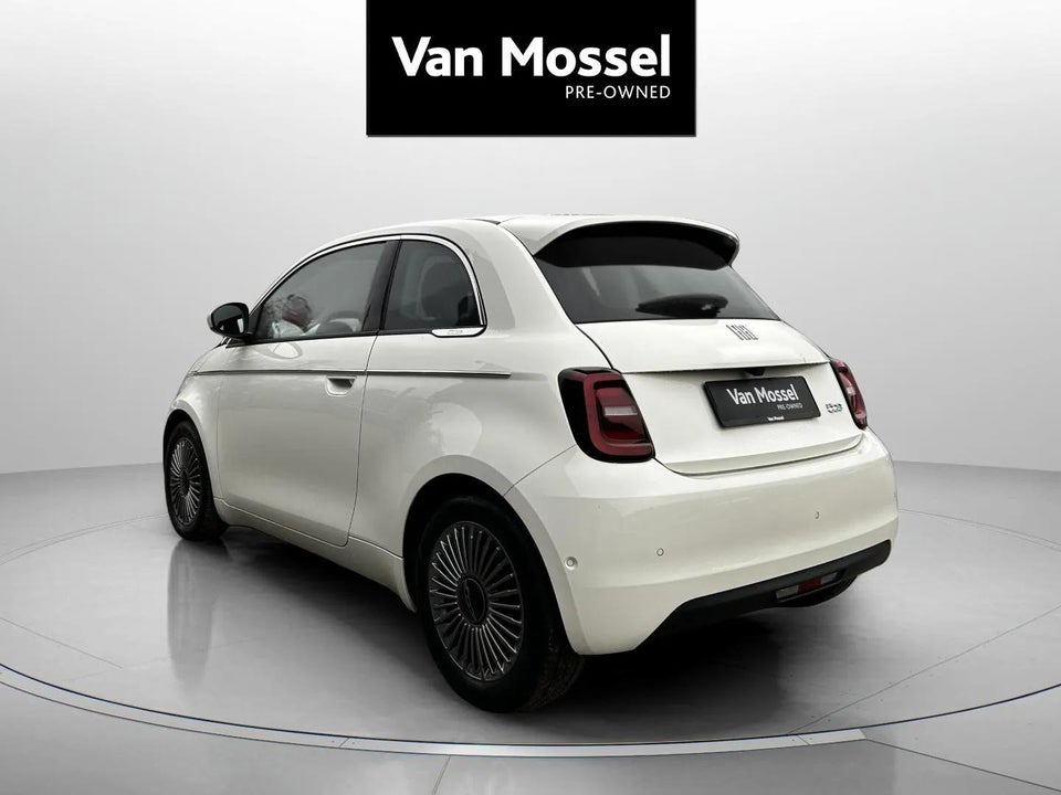 Fiat 500e 42 Icon 3d