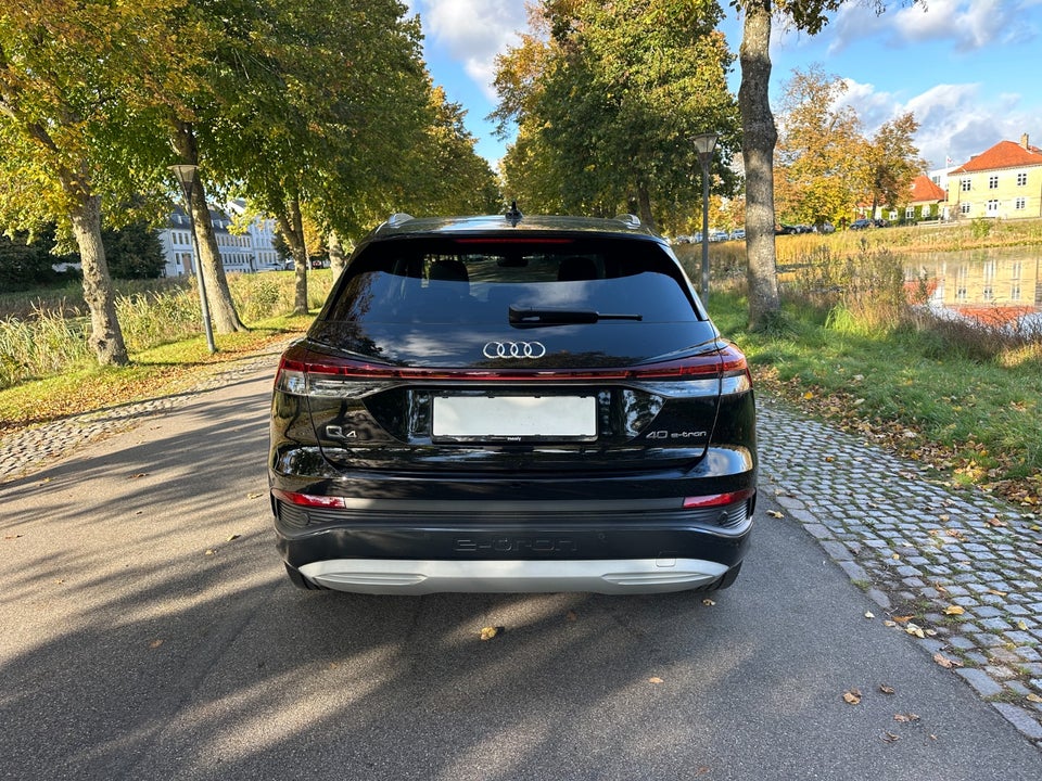 Audi Q4 e-tron 40 Advanced 5d
