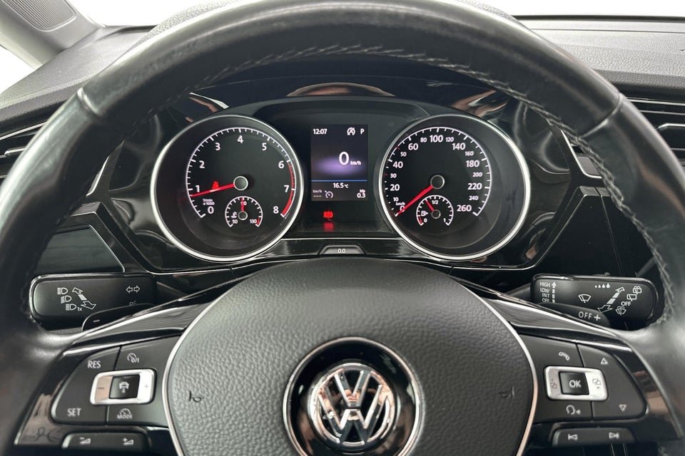 VW Touran 1,4 TSi 150 Highline DSG 7prs 5d
