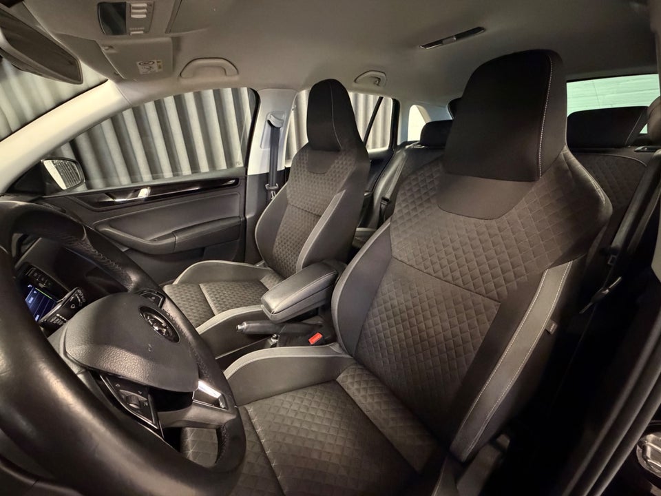 Skoda Rapid 1,0 TSi 95 Ambition Spaceback 5d