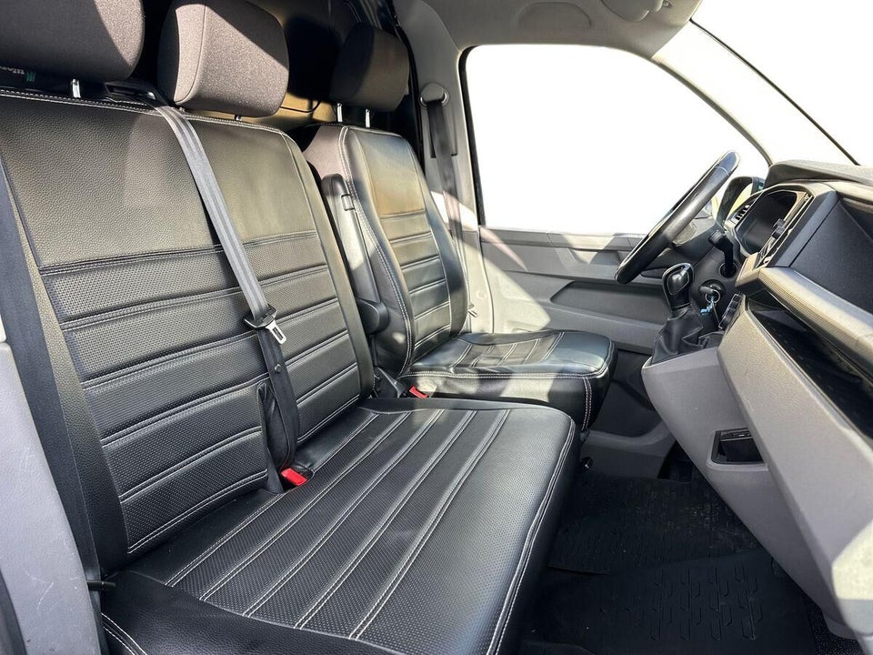 VW Transporter 2,0 TDi 150 Kassevogn DSG kort