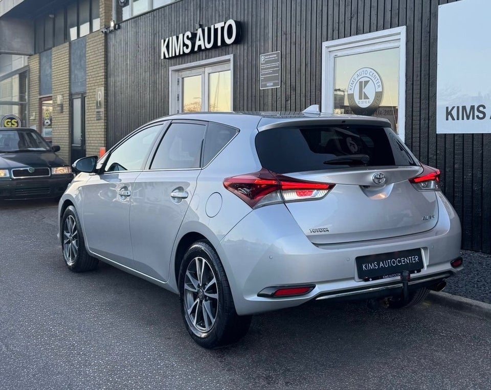 Toyota Auris 1,2 T T2 Comfort 5d