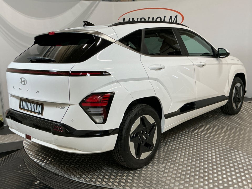 Hyundai Kona 65 EV Essential 5d