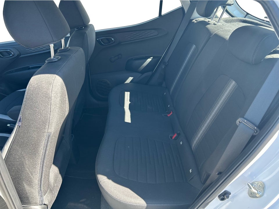 Hyundai i10 1,0 MPi Essential AMT 5d