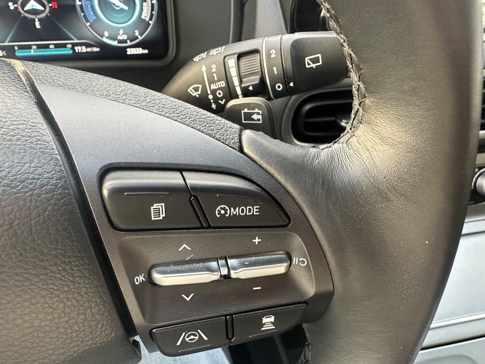 Hyundai Kona 64 EV Ultimate 5d